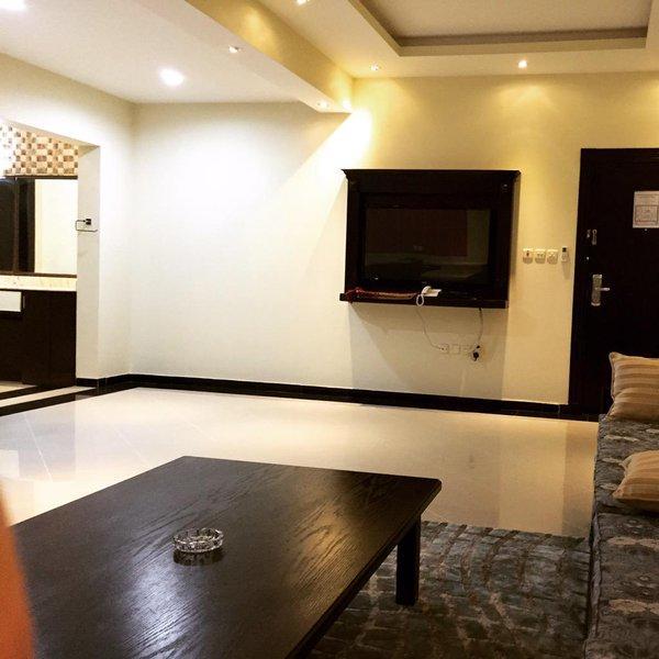 Aparthotel Al Namariq Al Moreha Furnished Units *